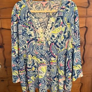 Lily Pulitzer tunic size XL. Blue and pink with long sleeves.